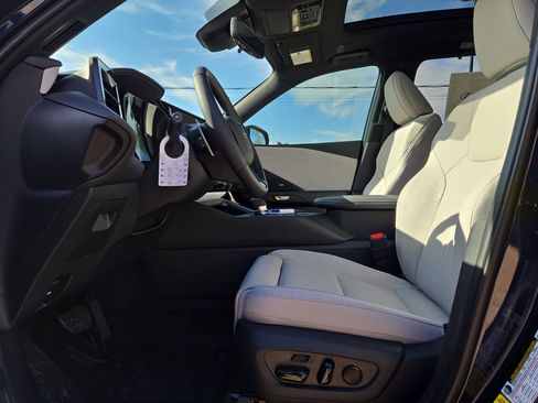 New 2026 Lexus TX 350 AWD image 16