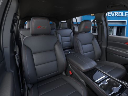 New 2026 Chevrolet Traverse Z71 w/ LPO, Floor Liner Package image 26