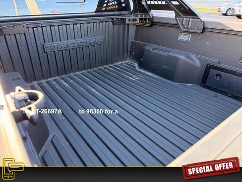 Used 2024 Toyota Tacoma Trailhunter image 23