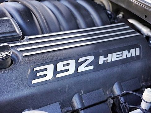 Used 2016 Dodge Challenger SRT w/ Technology Group image 39