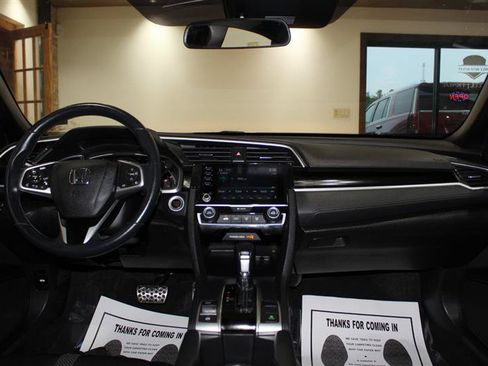 Used 2019 Honda Civic Sport image 14