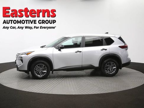 Used 2024 Nissan Rogue S AWD/4WD image 60