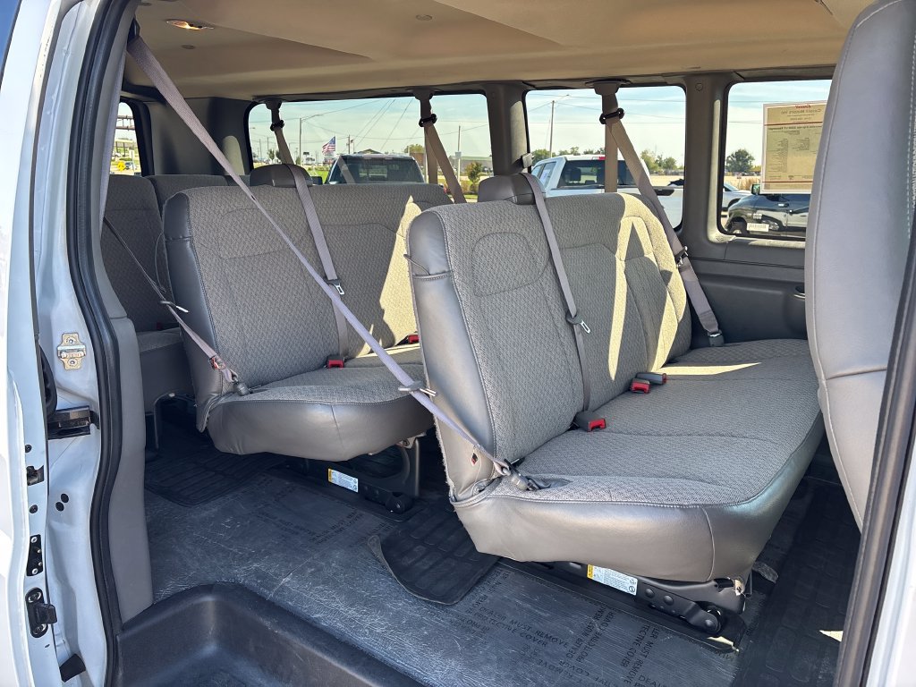 Used 2025 Chevrolet Express 3500 LT w/ LT Preferred Equipment Group RWD image 26