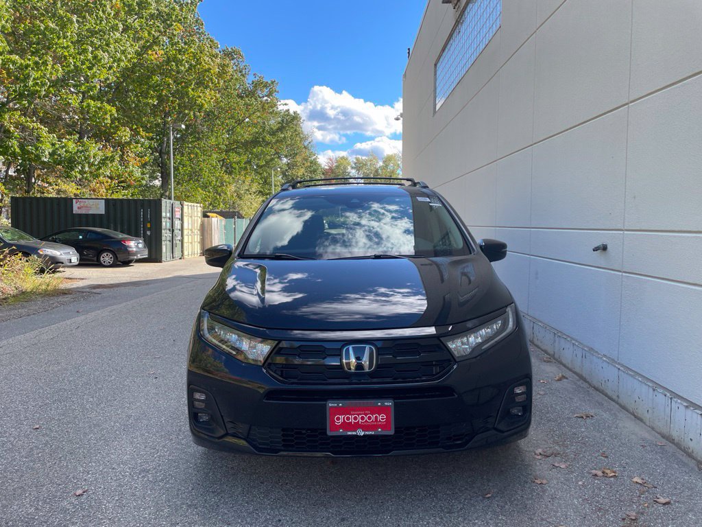 New 2027 Honda Odyssey Touring image 2