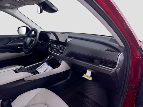 New 2026 Toyota Grand Highlander XLE image 20