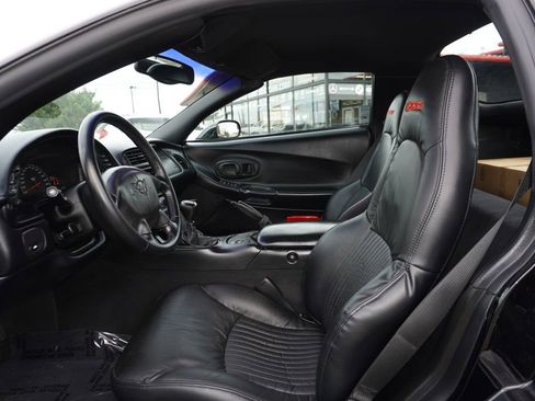 Used 2002 Chevrolet Corvette Z06 w/ Memory Pkg image 24