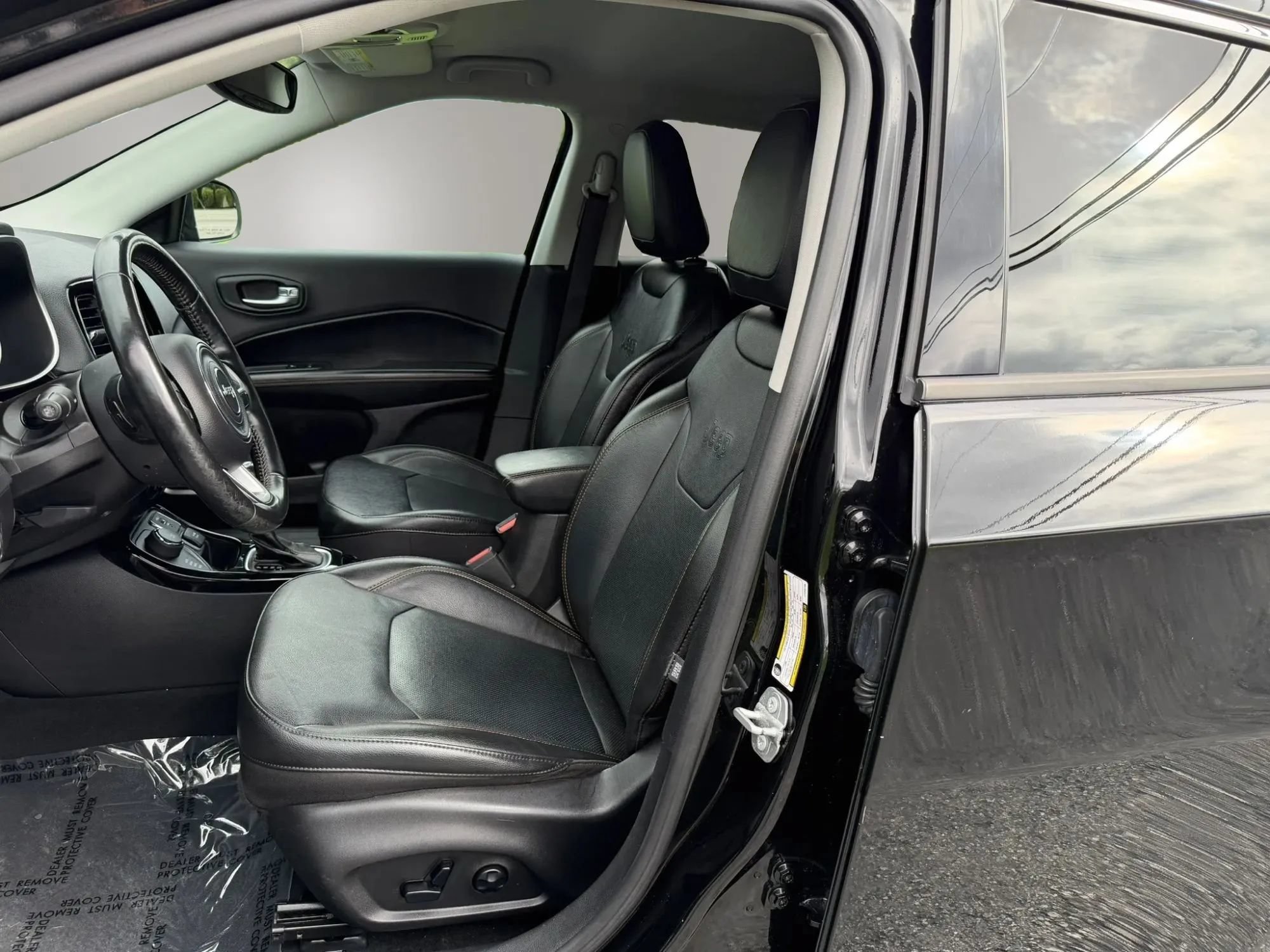 Used 2020 Jeep Compass Limited AWD/4WD image 2