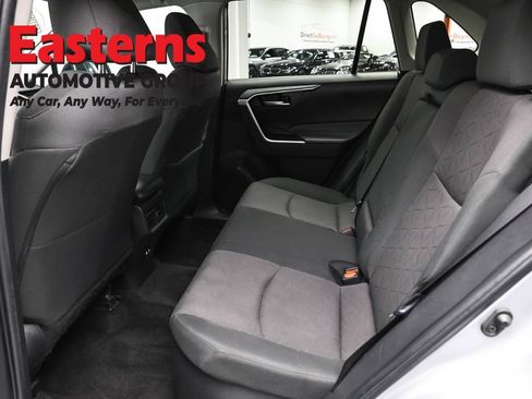 Used 2024 Toyota RAV4 XLE AWD/4WD image 20