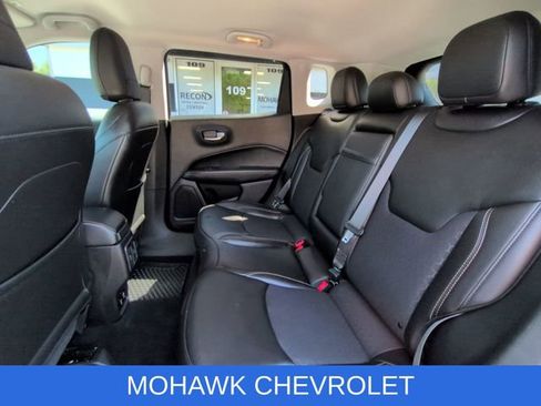 Used 2019 Jeep Compass Latitude w/ Popular Equipment Group AWD/4WD image 26