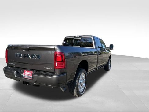 New 2026 RAM 2500 Laramie AWD/4WD image 7