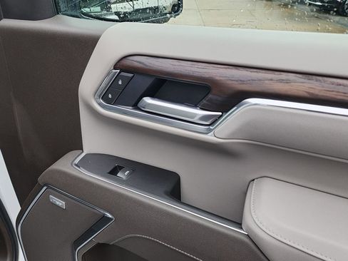 New 2026 GMC Sierra 1500 SLT w/ SLT Premium Package image 37