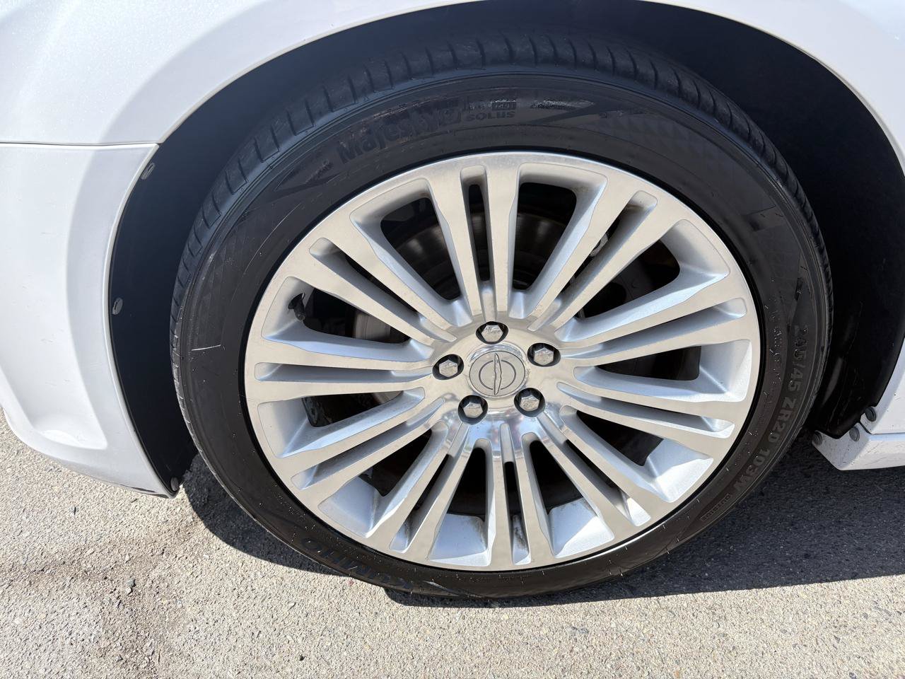 Used 2014 Chrysler 300 C w/ Harman/Kardon Audio Group RWD image 5