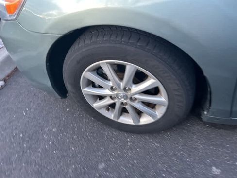 Used 2011 Toyota Camry XLE image 24