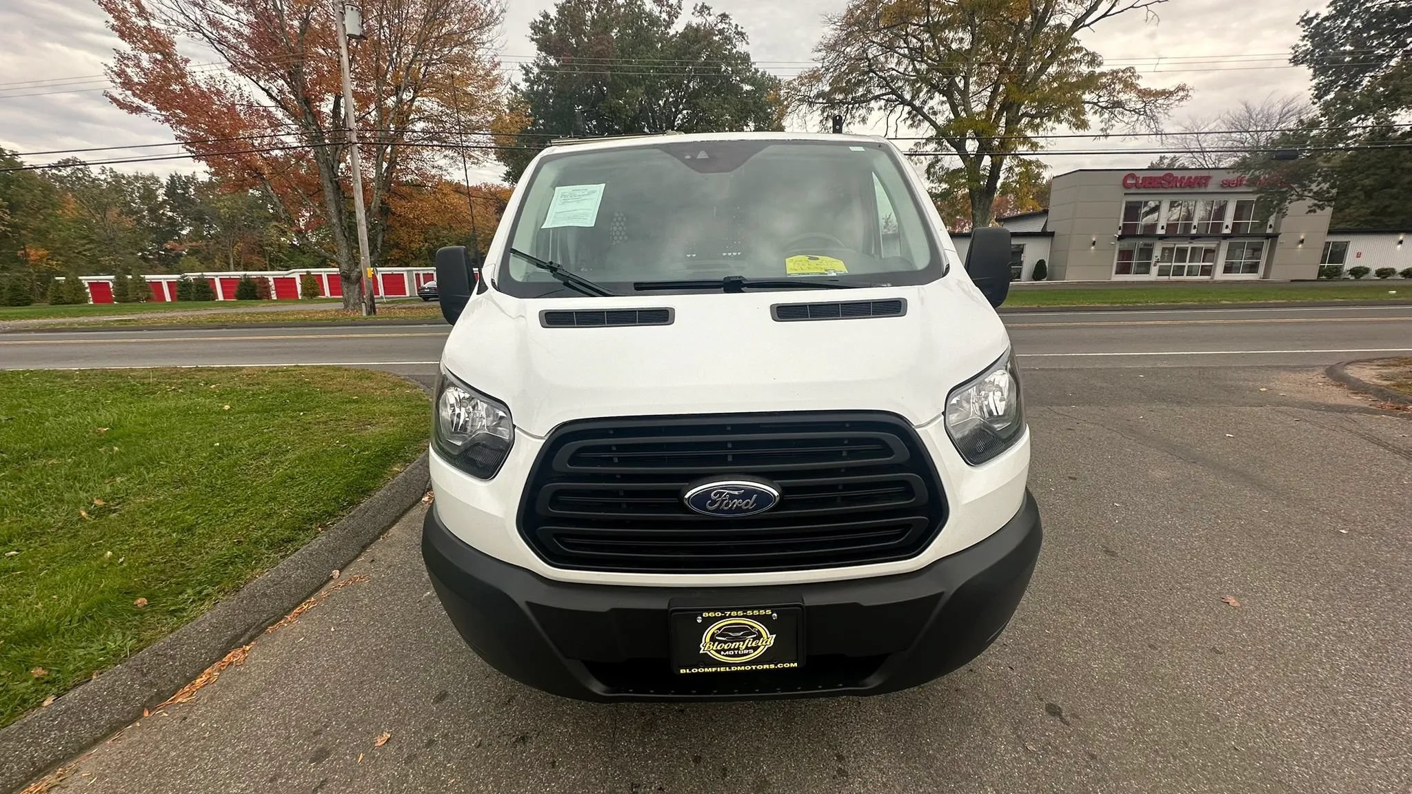 Used 2019 Ford Transit 250 130 Low Roof RWD image 2