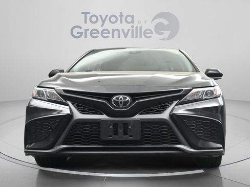 Used 2024 Toyota Camry SE image 23