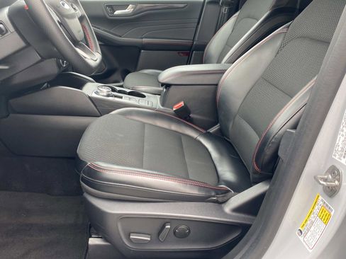 Used 2025 Ford Escape ST-Line Select image 19