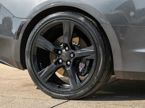 Used 2018 Chevrolet Camaro SS image 46