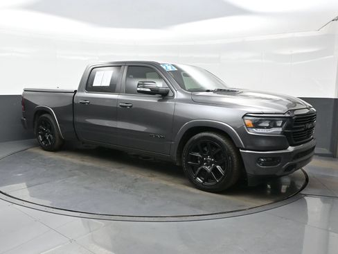 Used 2022 RAM 1500 Laramie AWD/4WD image 11
