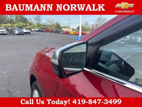 Used 2020 Chevrolet Equinox Premier AWD/4WD image 36