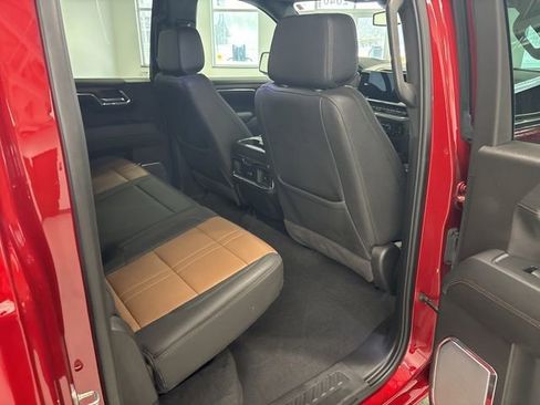 Used 2024 Chevrolet Silverado 1500 High Country w/ High Country Premium Package image 31