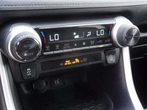 Used 2024 Toyota RAV4 XLE FWD image 24