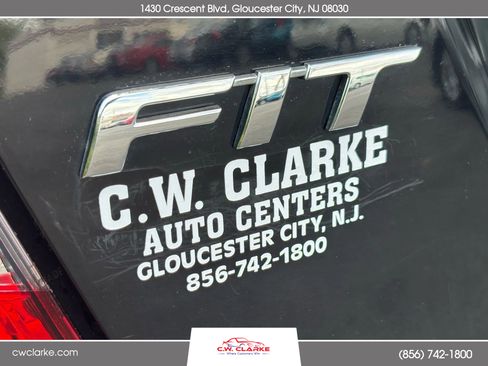 Used 2018 Honda Fit Sport image 29