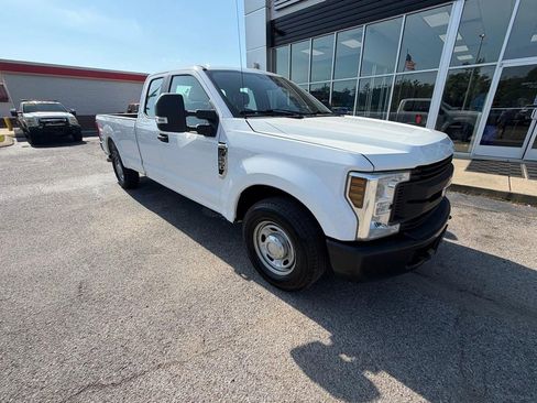 Used 2019 Ford F250 XL RWD image 2