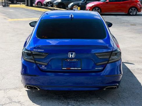 Used 2018 Honda Accord Sport image 12
