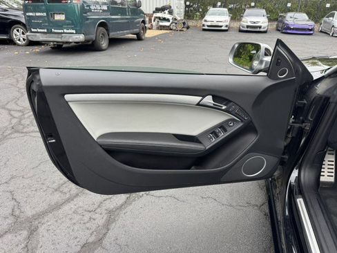 Used 2014 Audi RS 5 Cabriolet image 19