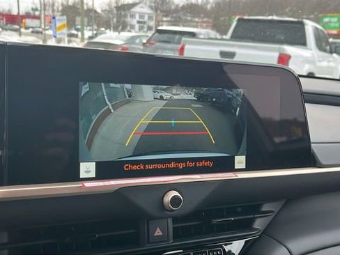 New 2025 Toyota Crown Signia image 13