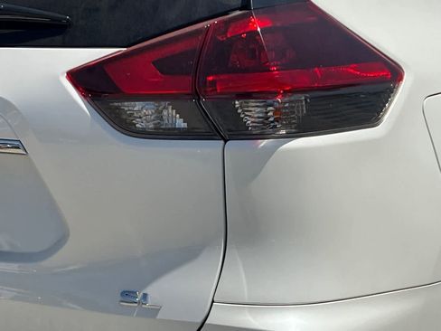Used 2020 Nissan Rogue SL w/ Premium Package FWD image 35