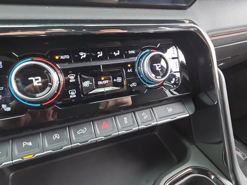 Used 2023 GMC Sierra 1500 AT4 w/ AT4 Premium Package image 20