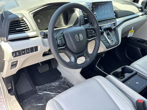 New 2026 Honda Odyssey EX-L image 11