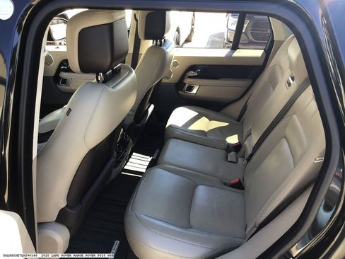 Used 2020 Land Rover Range Rover HSE image 14