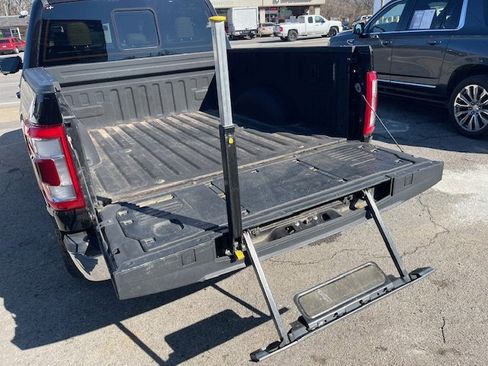 Used 2021 Ford F150 Lariat w/ Equipment Group 502A High image 9