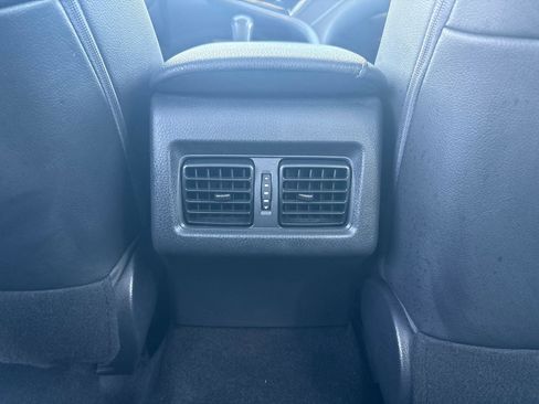 Used 2018 Toyota Camry XSE image 12