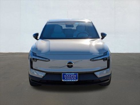 New 2026 Volvo EX30 Ultra image 4