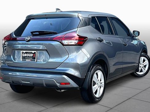 Used 2024 Nissan Kicks S image 11