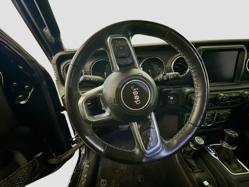 Used 2023 Jeep Wrangler Sahara w/ Cold Weather Group image 18