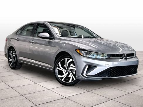 New 2026 Volkswagen Jetta SEL FWD image 2