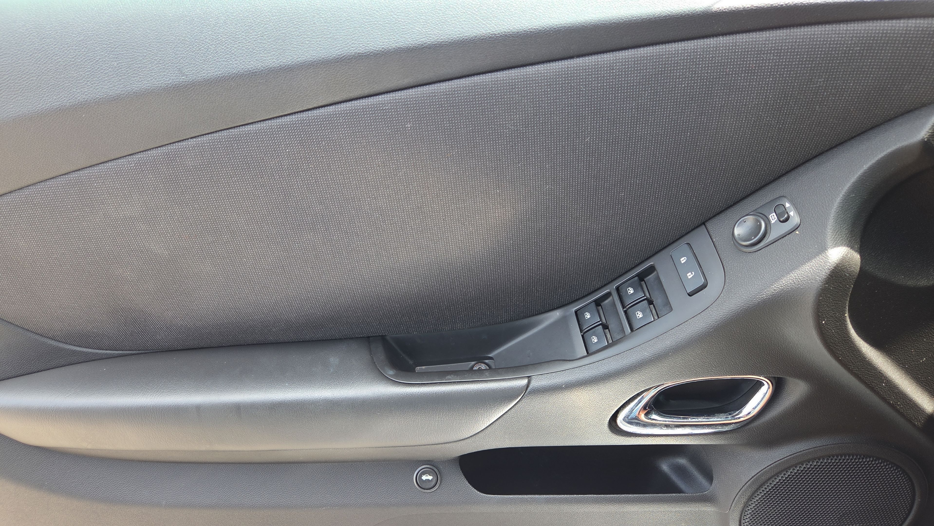 Used 2013 Chevrolet Camaro SS RWD image 17