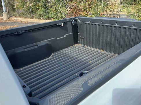 Used 2024 Toyota Tacoma SR image 11