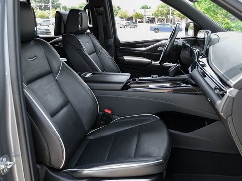 Used 2021 Cadillac Escalade Sport w/ Driver Assist Tech Package AWD/4WD image 34