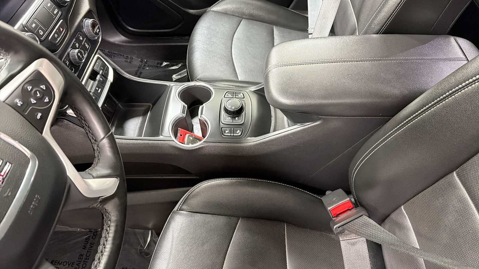 Used 2024 GMC Terrain SLT AWD/4WD image 23