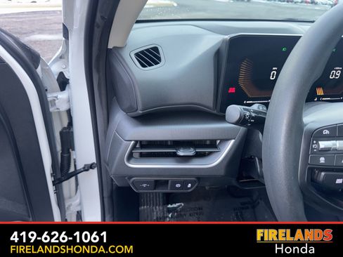 Used 2025 Kia K4 LXS image 15