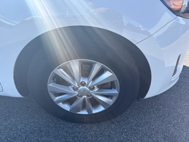 Used 2016 Kia Sedona LX FWD image 4