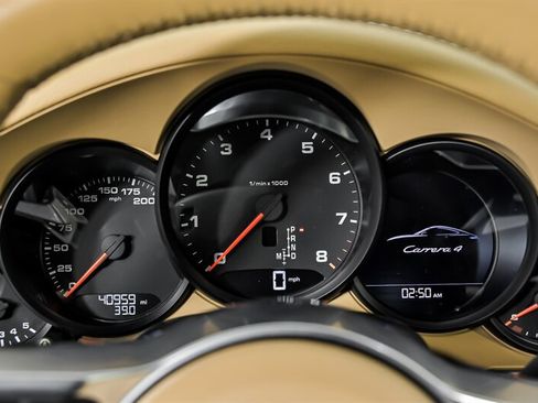 Used 2017 Porsche 911 Carrera 4 AWD/4WD image 22