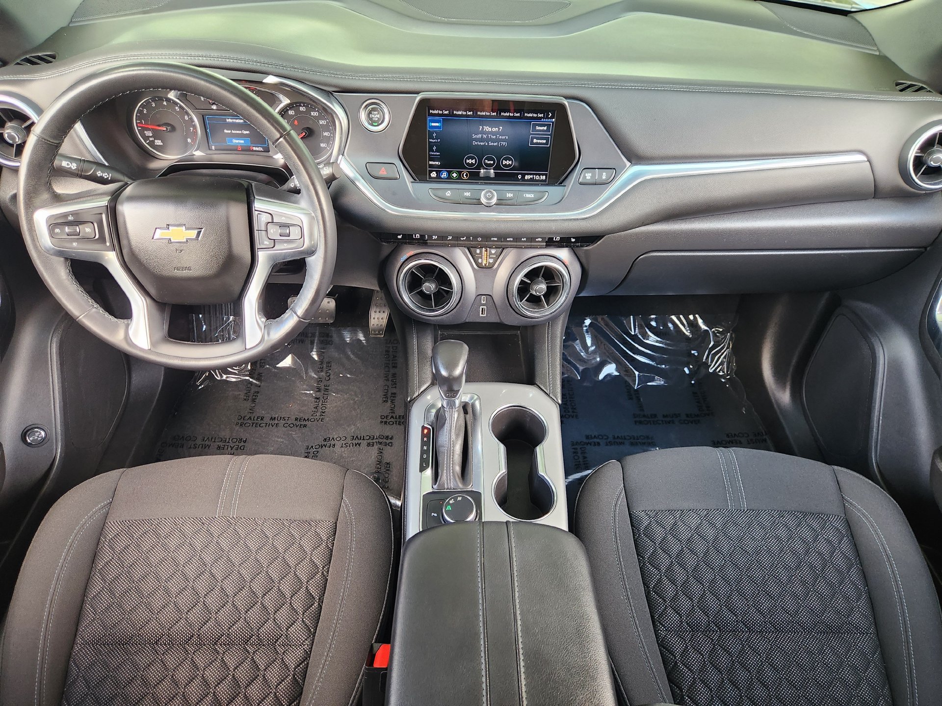 Used 2019 Chevrolet Blazer LT FWD image 2