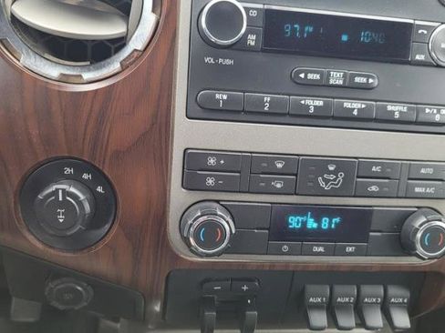 Used 2012 Ford F350 Lariat w/ Chrome Pkg image 21