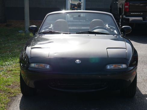 Used 1997 MAZDA MX-5 Miata RWD image 23